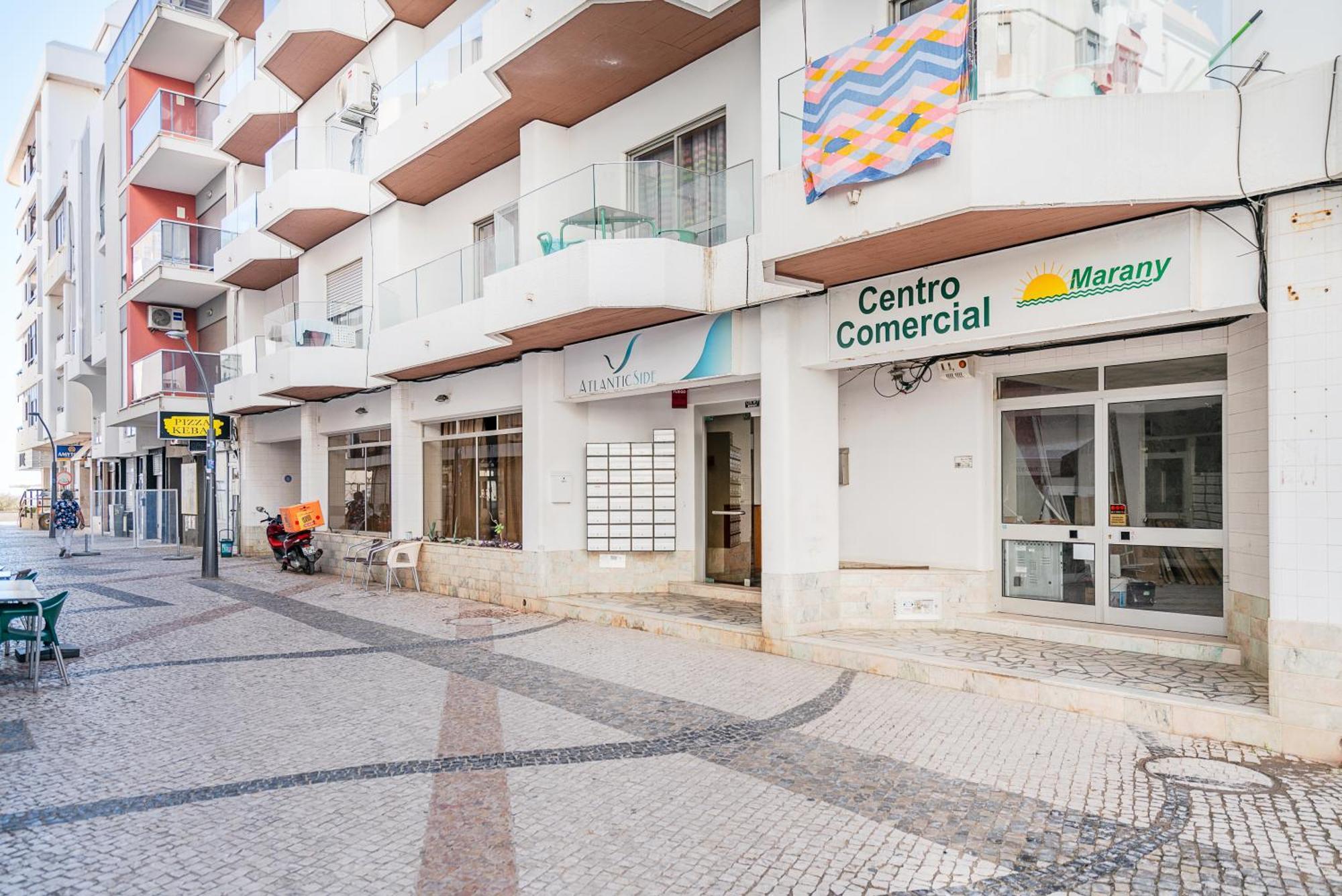 New Luxury Penthouse Beachfront In The Algarve Armação de Pêra Екстериор снимка